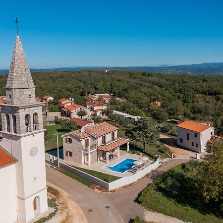 Villa Atop The Village With Stunning View Vizinada Ngoại thất bức ảnh